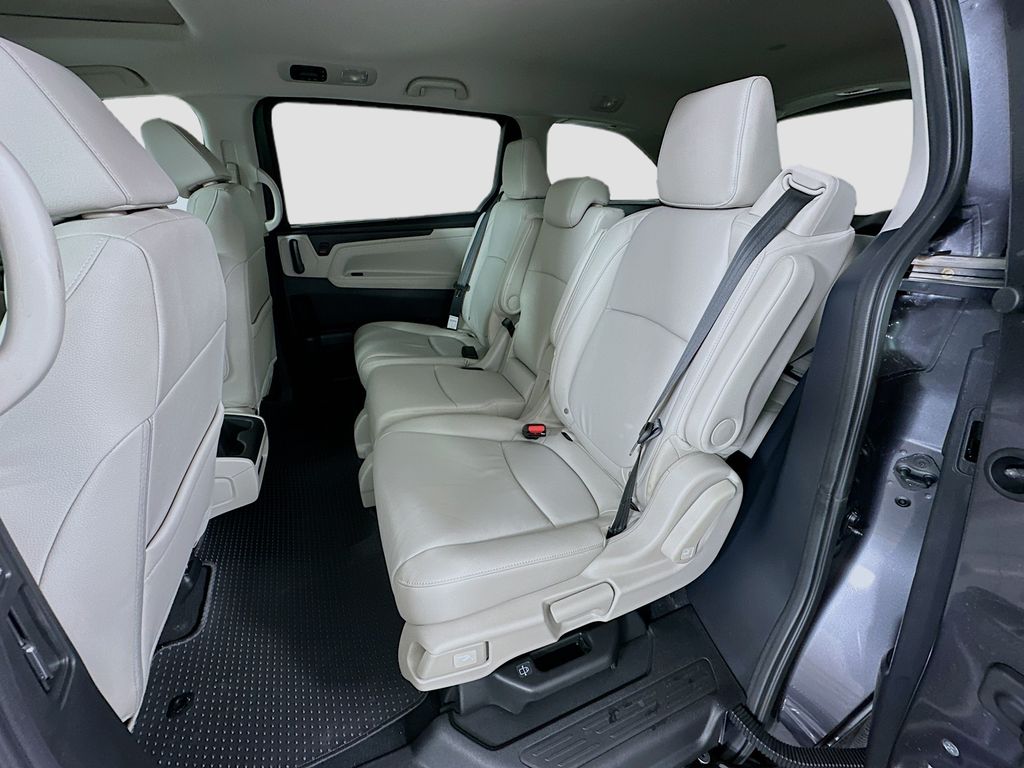 Thumbnail: 2026 Honda Odyssey - 16
