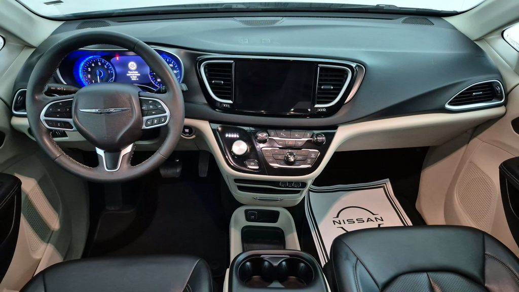 2023 Chrysler Pacifica