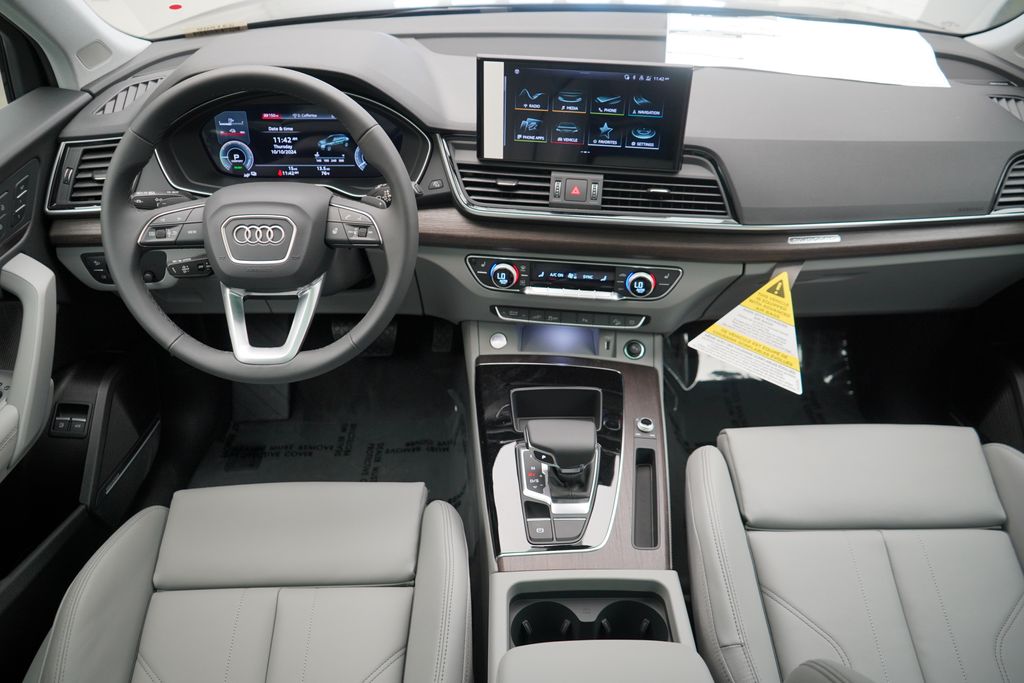 2024 Audi Q5 e  11