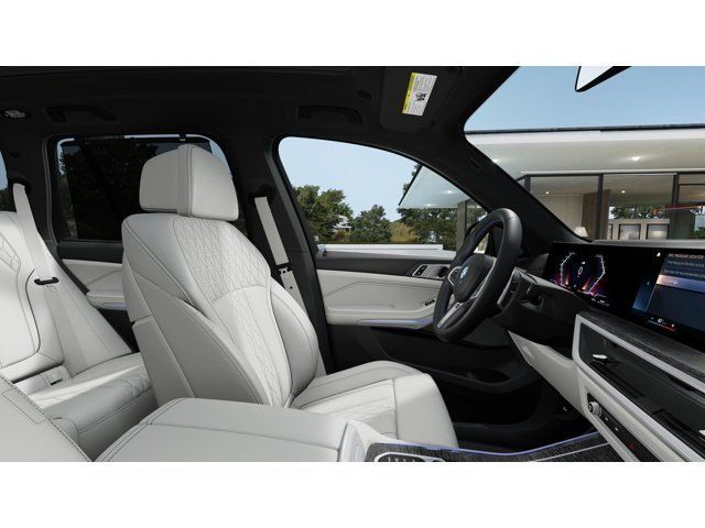 New 2026 Black BMW M60i image 9