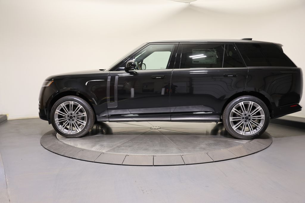 Thumbnail: 2026 Land Rover Range Rover - 2