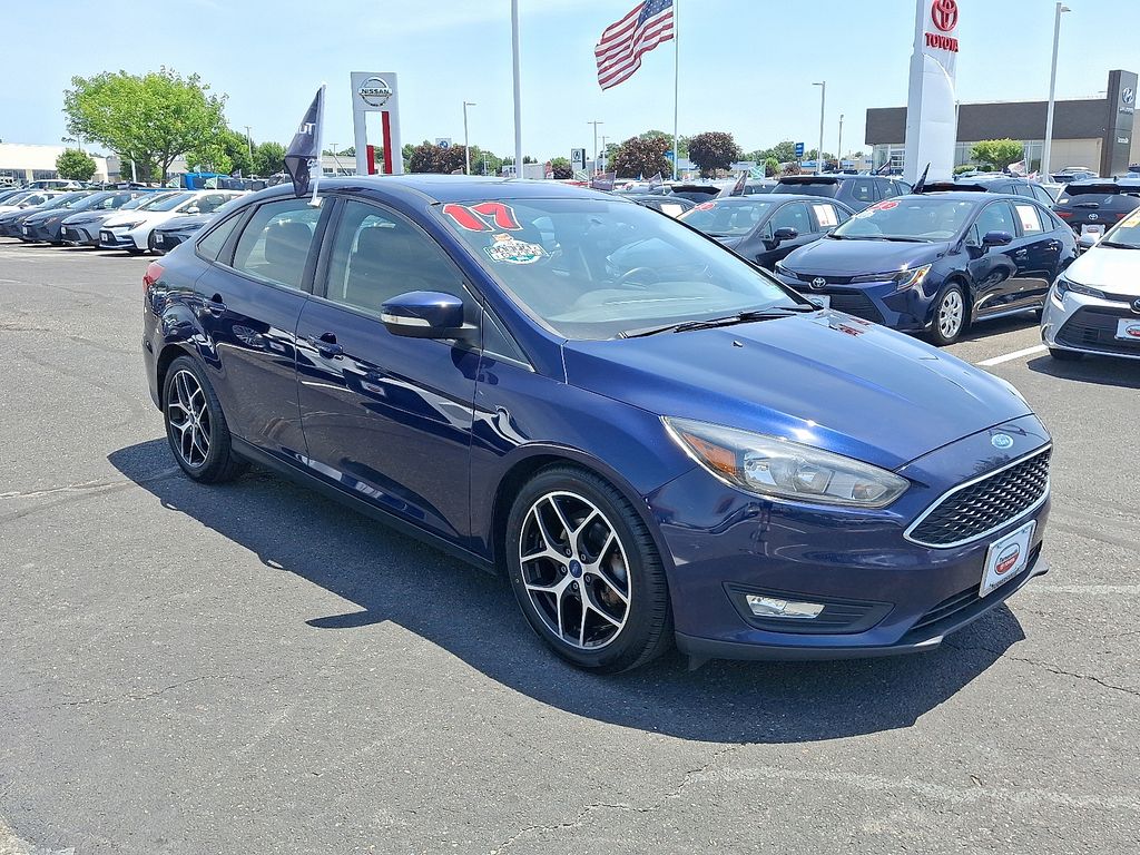 Thumbnail: 2017 Ford Focus - 3
