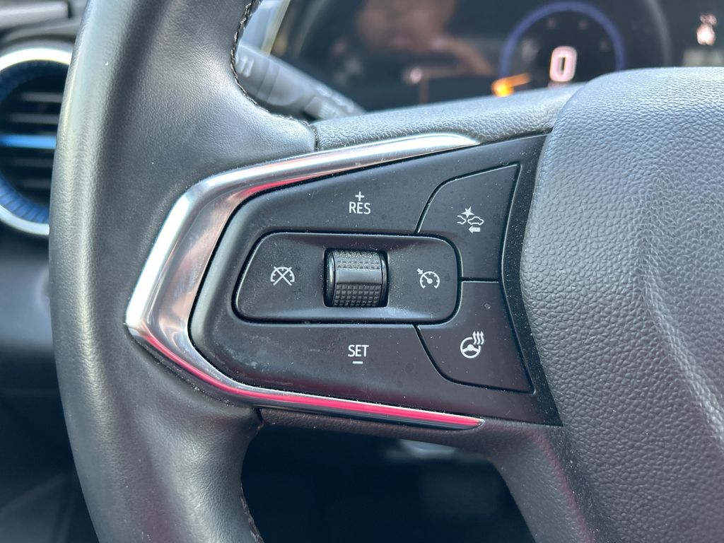 Thumbnail: 2025 Chevrolet Trax - 15