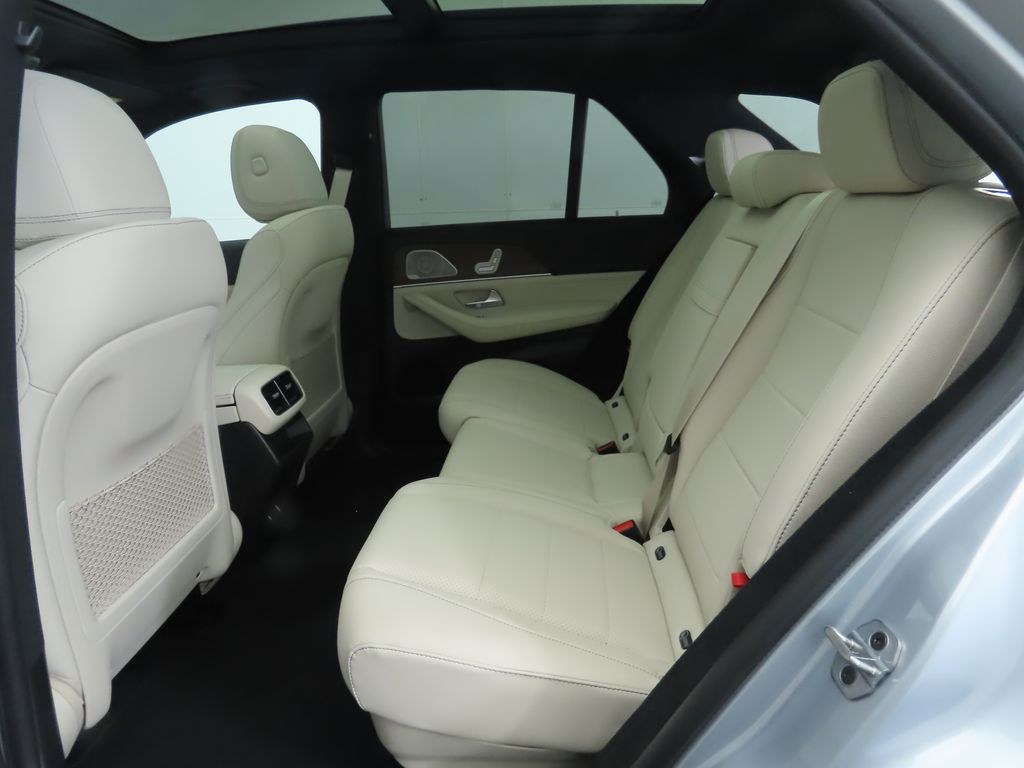 Thumbnail: 2026 Mercedes-Benz GLE - 23