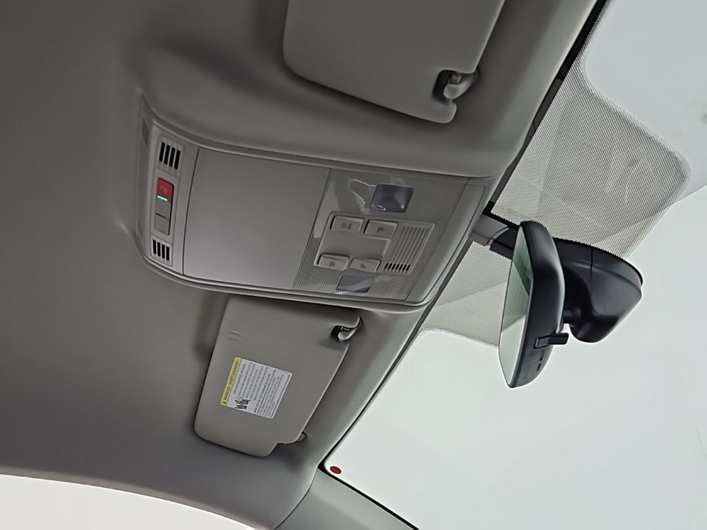 Thumbnail: 2023 Volkswagen Taos - 17