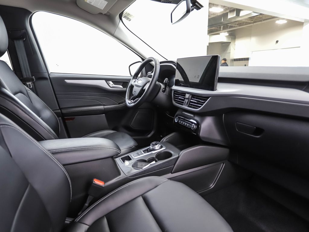 2024 Ford Escape Platinum 29