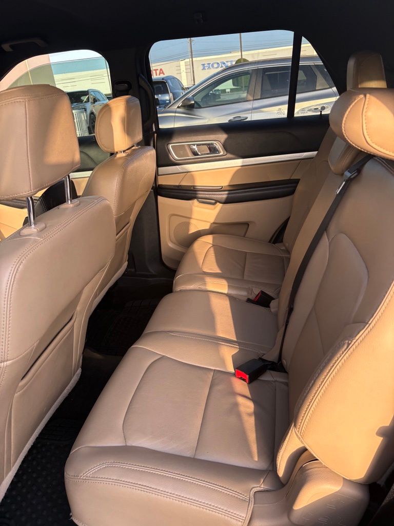 Thumbnail: 2017 Ford Explorer - 10