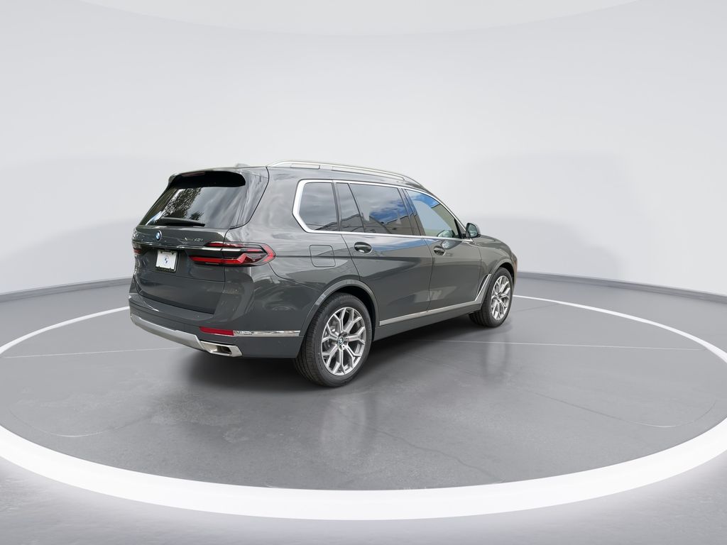 Thumbnail: 2026 BMW X7 - 8