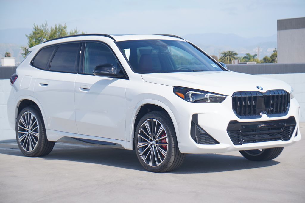 Thumbnail: 2026 BMW X1 - 3