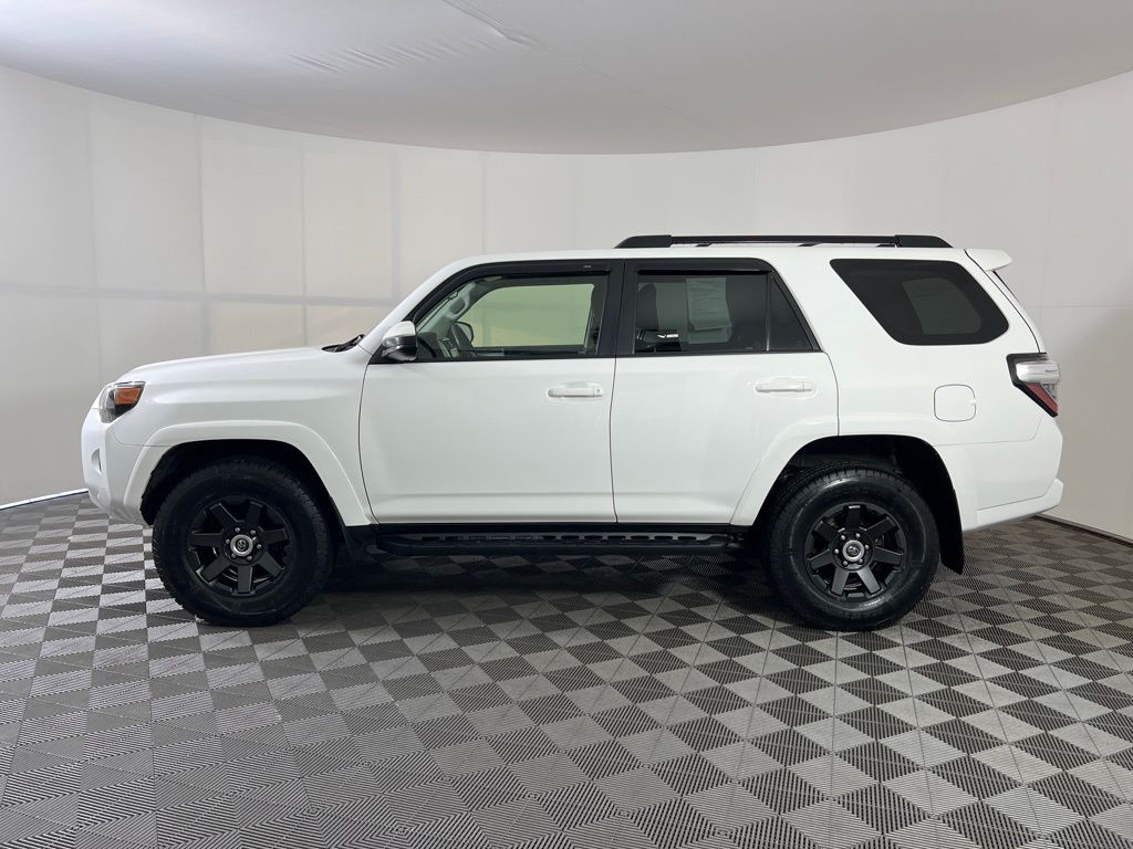 Used 2022 White Toyota Trail image 12