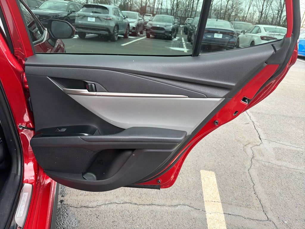 Thumbnail: 2025 Toyota Camry - 23