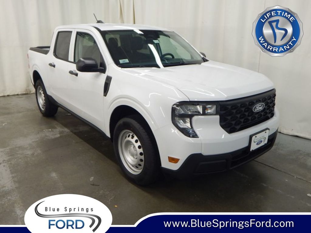 Oxford White 2025 Ford Maverick XL SuperCrew AWD Pickup Truck All-Wheel Drive 8-Speed Automatic