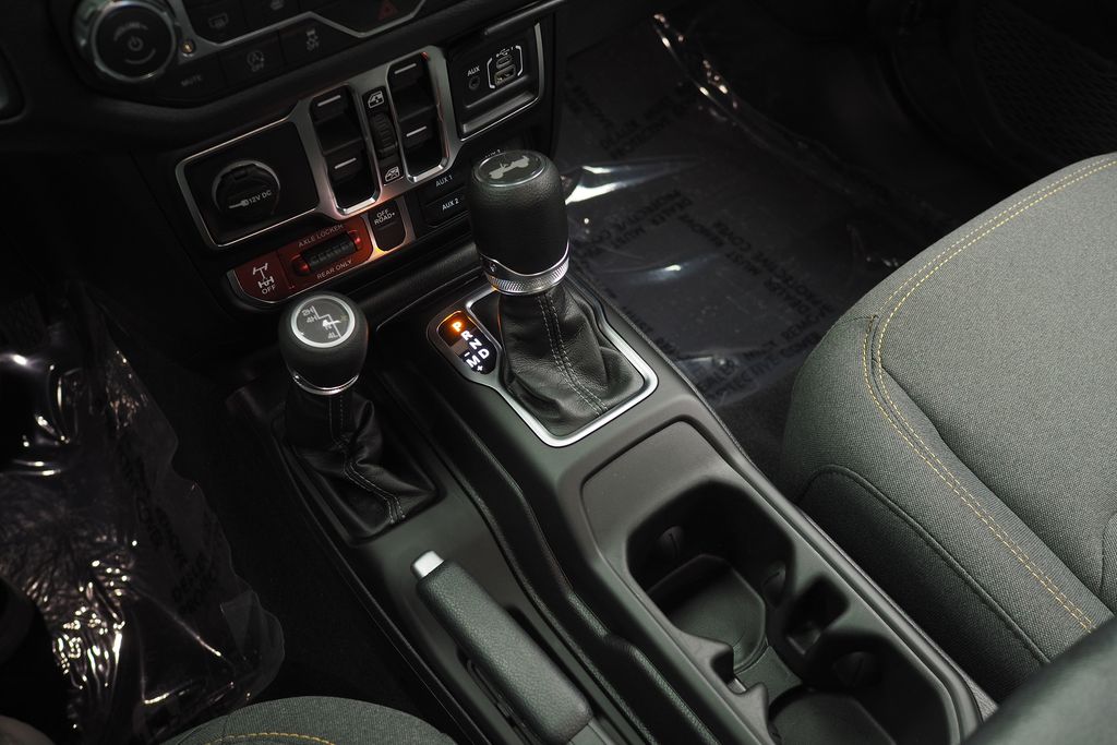 Thumbnail: 2026 Jeep Wrangler - 17