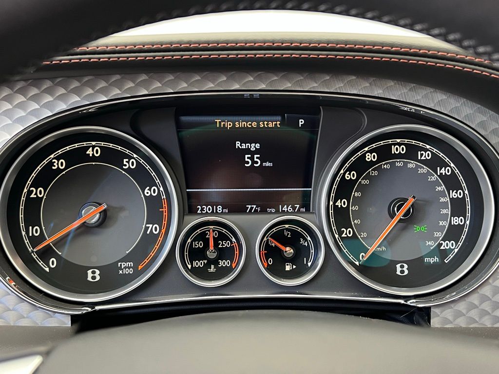 Thumbnail: 2013 Bentley Continental - 26