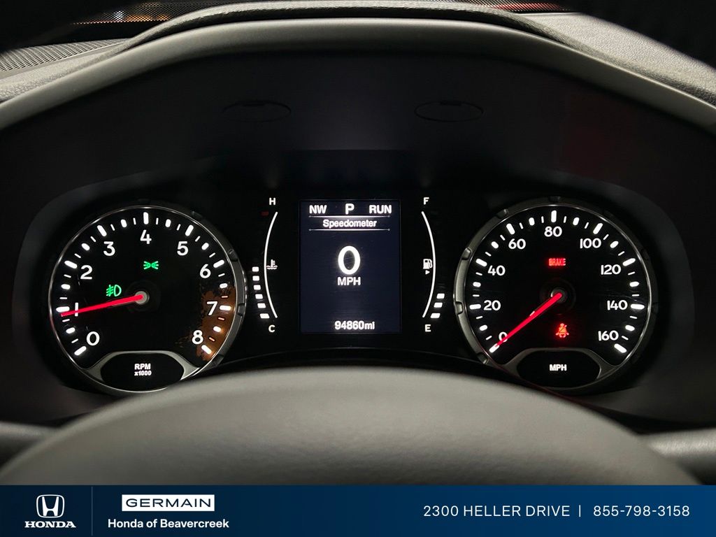 Used 2015 Orange Jeep Latitude image 20