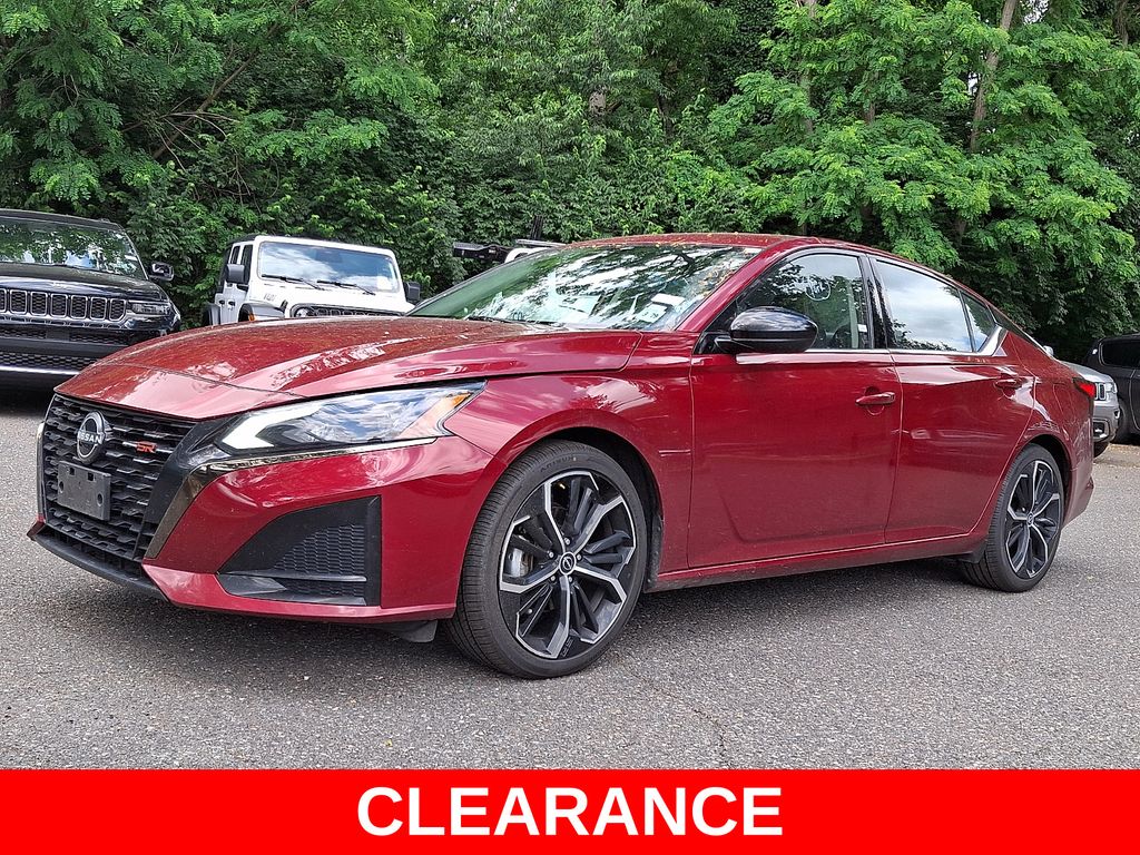 Used 2024 Nissan Altima Sedan