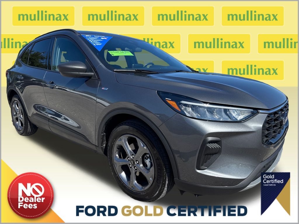 2025 Ford Escape ST-Line's photo