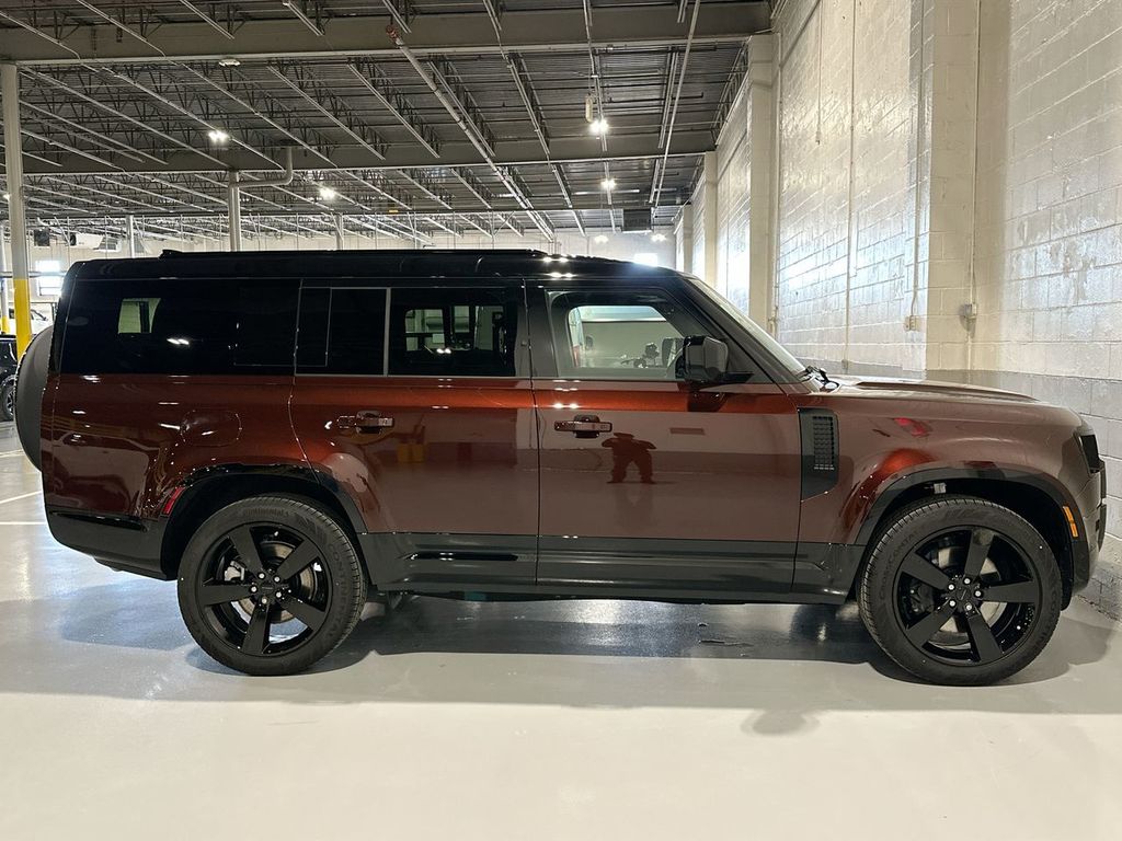 Thumbnail: 2026 Land Rover Defender - 4