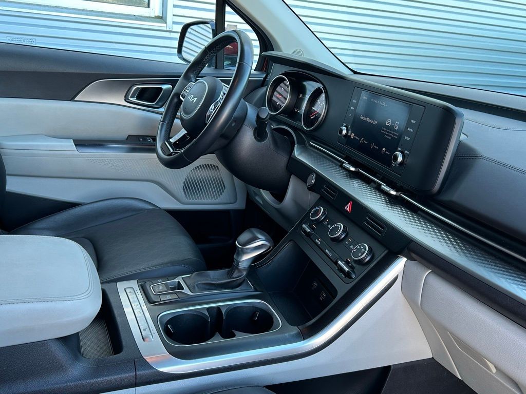 Used 2024 Red Kia LX image 52