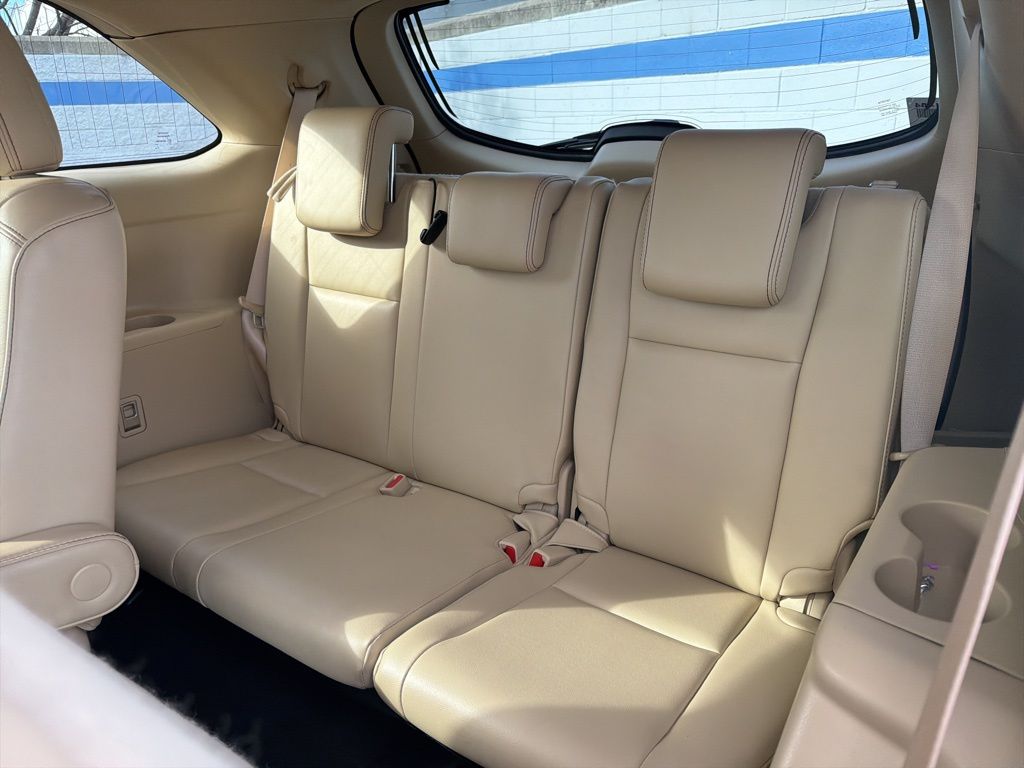 Thumbnail: 2017 Toyota Highlander - 21