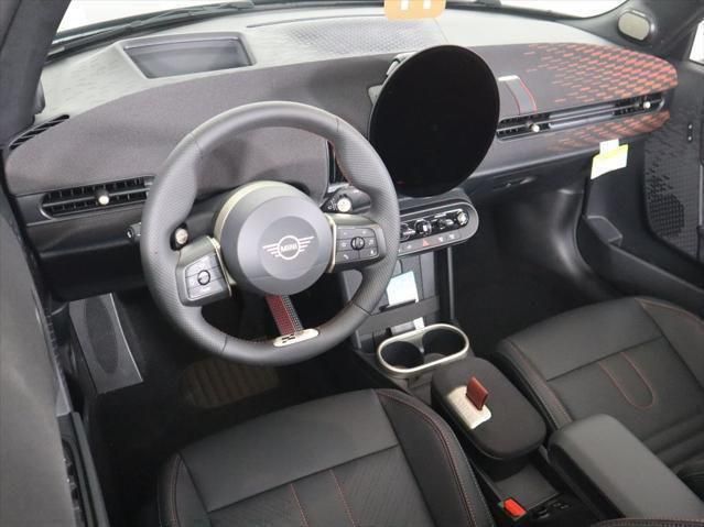 Thumbnail: 2026 MINI Cooper - 17