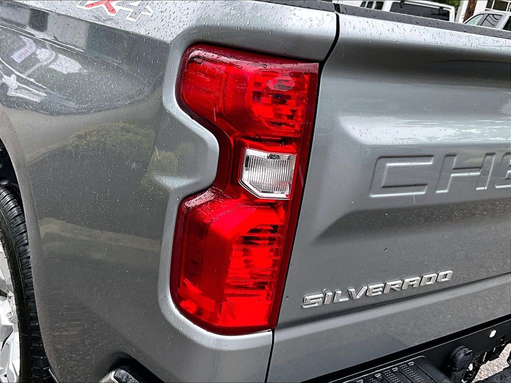2023 Chevrolet Silverado 1500 — photo 32