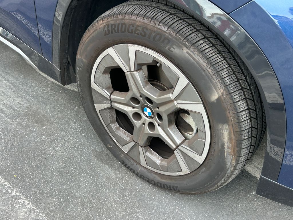 Thumbnail: 2023 BMW X1 - 3