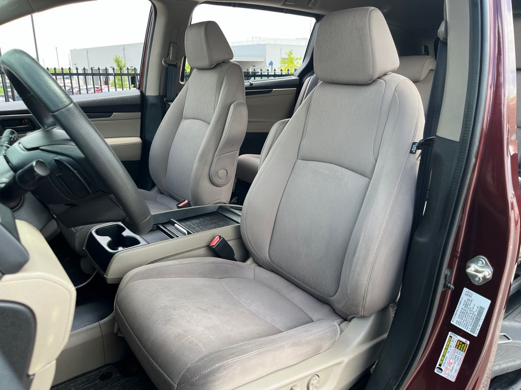 Thumbnail: 2021 Honda Odyssey - 24