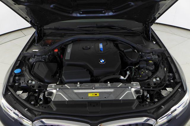 2021 BMW 3 Series 330e iPerformance 6