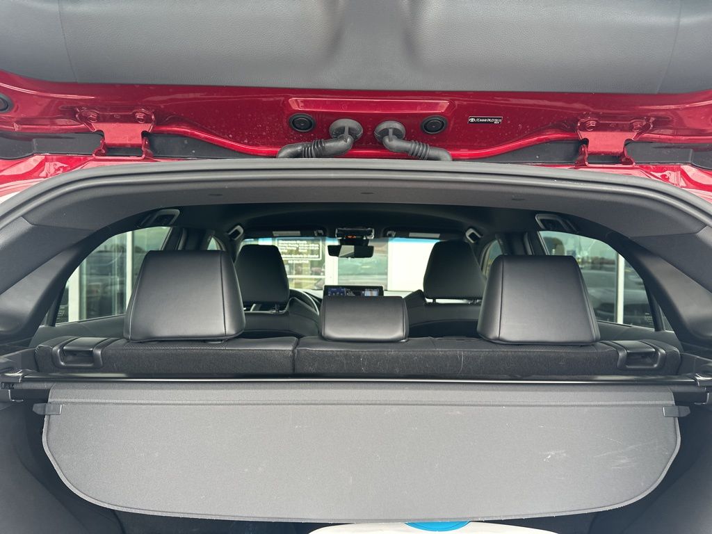 Thumbnail: 2021 Toyota Venza - 7