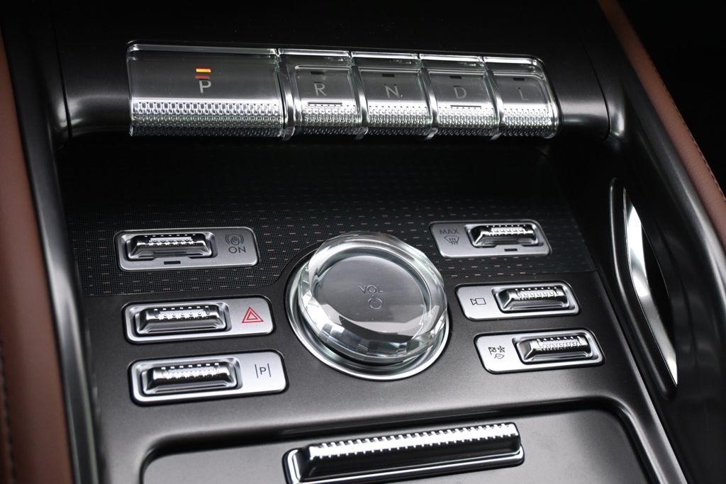 New 2026 White Lincoln Reserve image 28