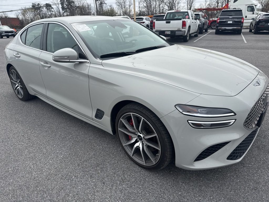 2025 Genesis G70 2.5T Standard RWD