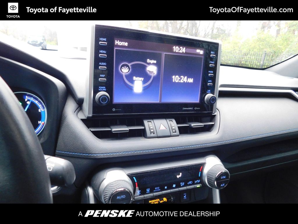 Thumbnail: 2022 Toyota RAV4 - 10