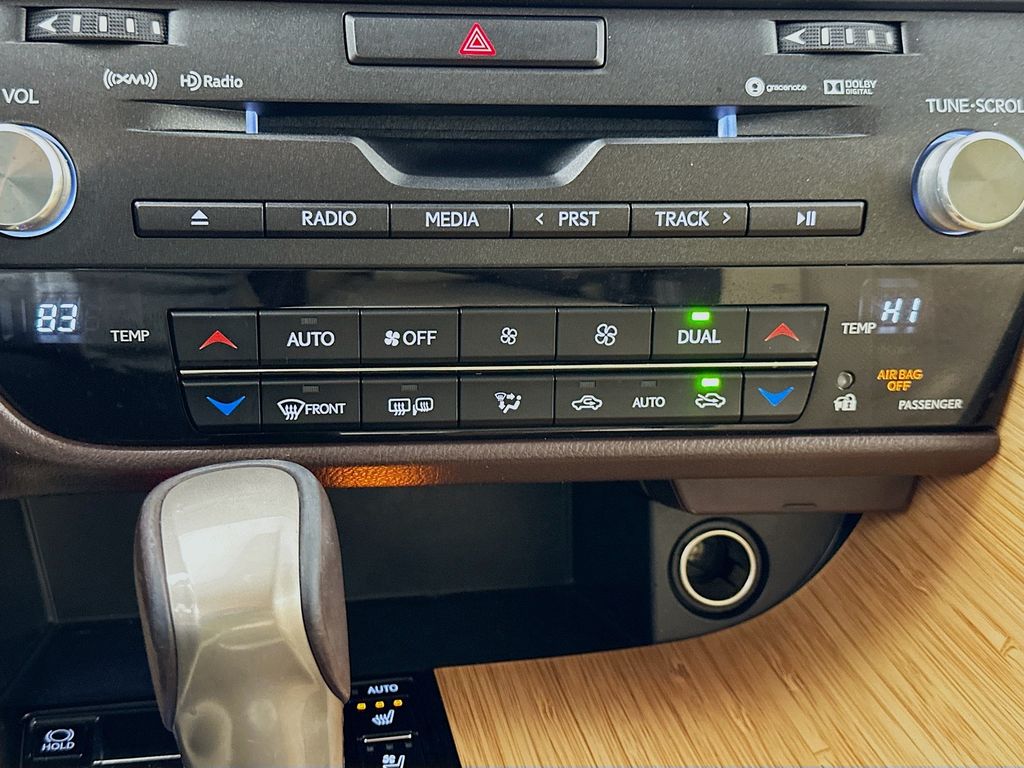 Thumbnail: 2018 Lexus RX - 16