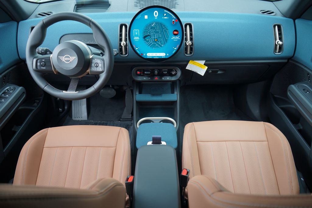 2025 MINI Cooper Countryman Signature 11