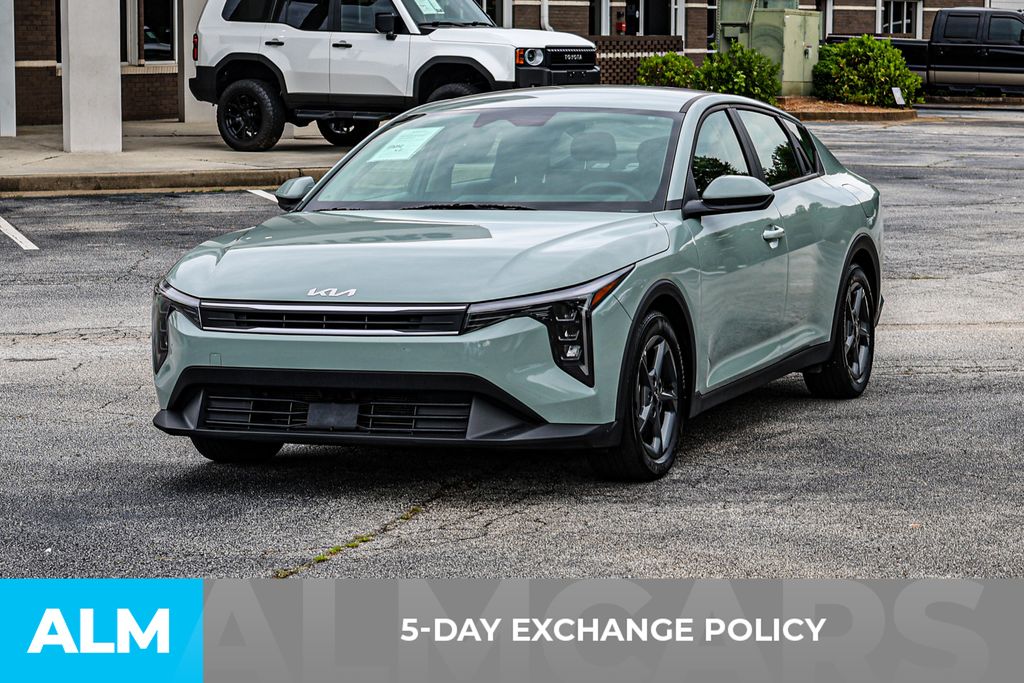 Used 2025 Gray Kia LXS image 4
