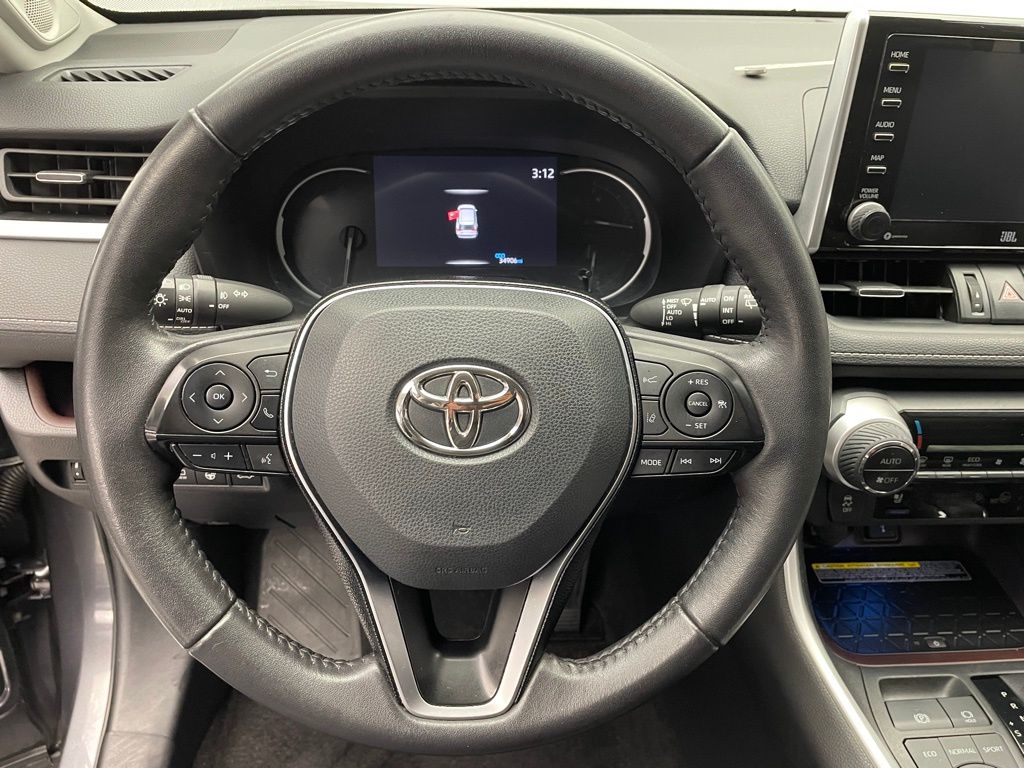 2021 Toyota RAV4 Limited 21