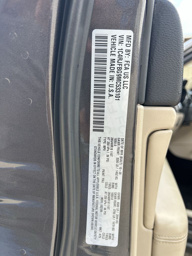 2021 Jeep Grand Cherokee Limited Gray at Mac Haik CDJR North Houston
