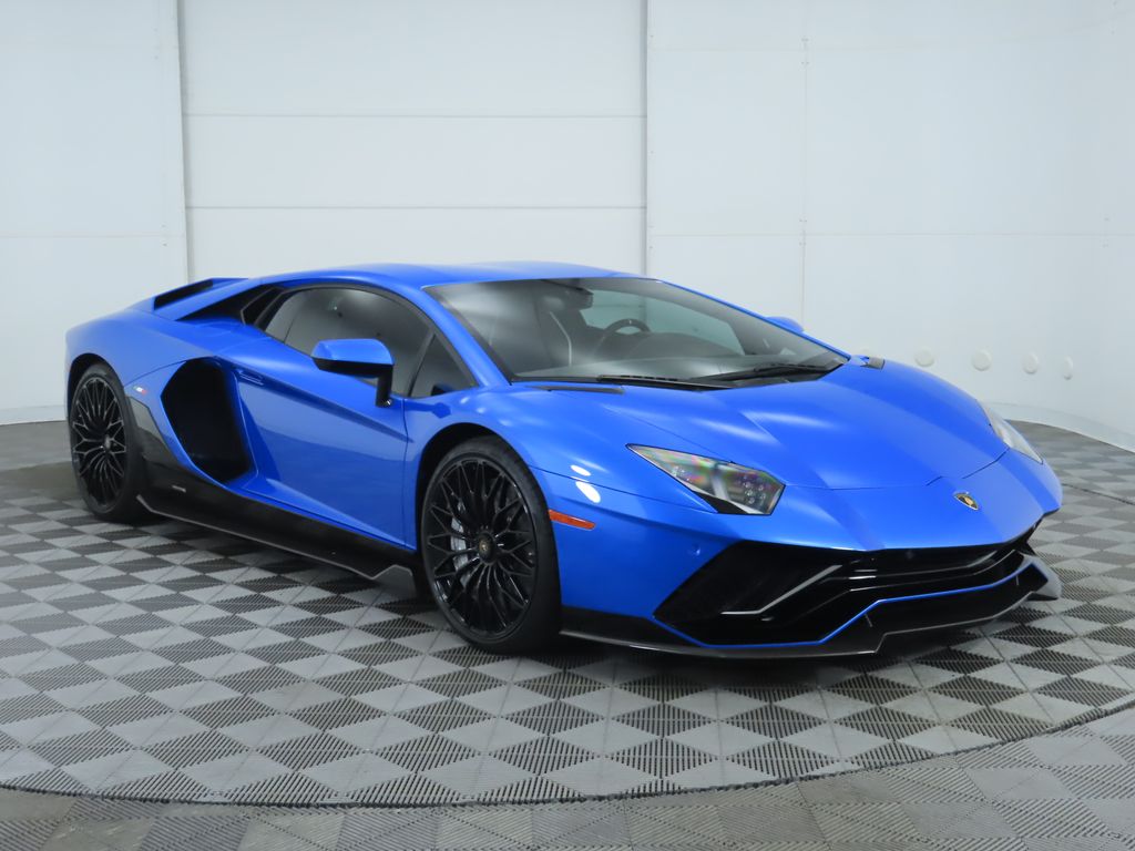 2022 Lamborghini Aventador  3