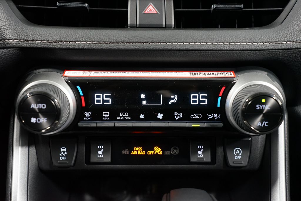 Thumbnail: 2025 Toyota RAV4 - 20