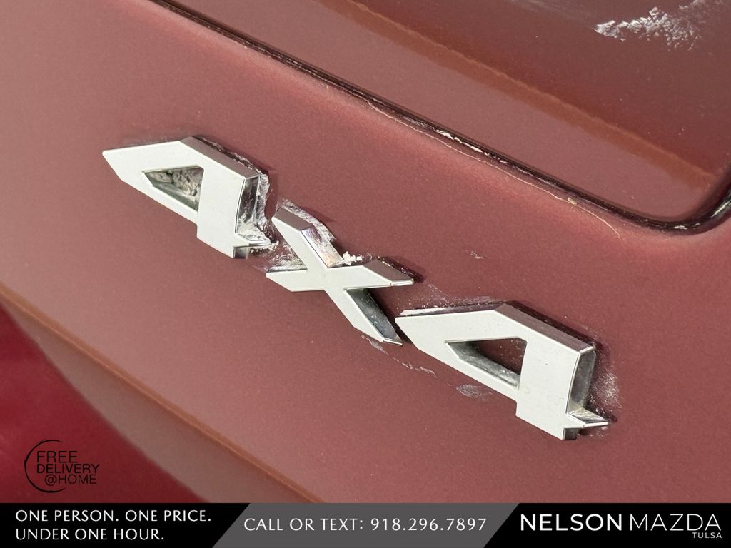 Used 2023 Red Jeep Laredo image 17