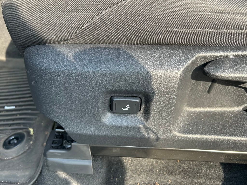 2024 Toyota Tacoma SR5 15