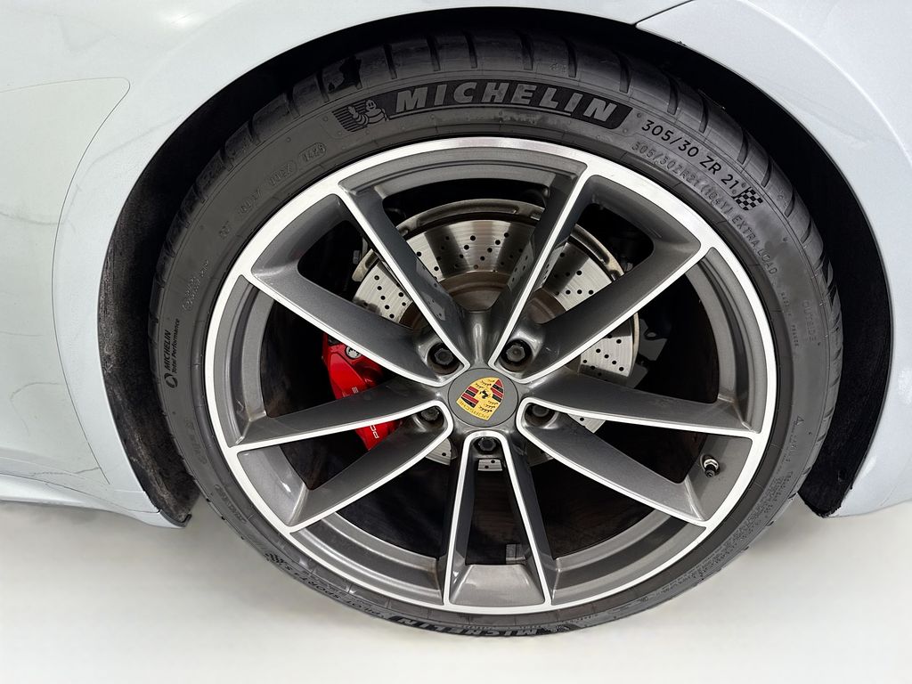 Thumbnail: 2020 Porsche 911 - 29