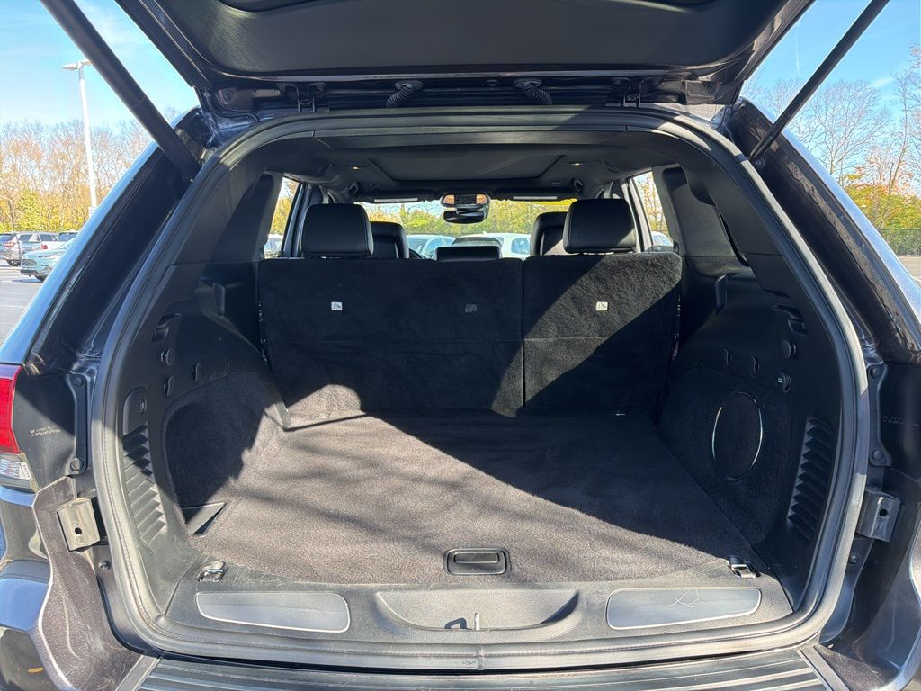 Thumbnail: 2019 Jeep Grand Cherokee - 22