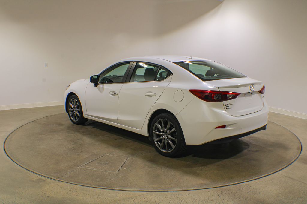 Used 2018 White Mazda Grand Touring image 3