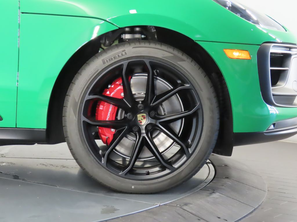 Thumbnail: 2025 Porsche Macan - 11