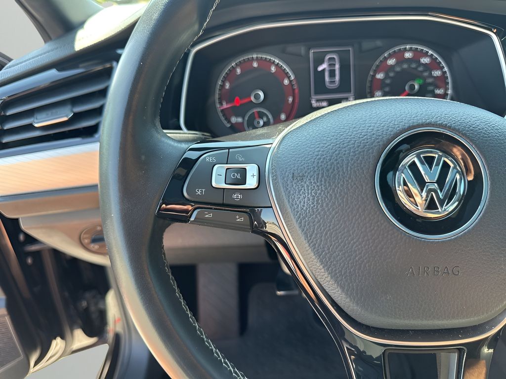 Used Car 2019 Volkswagen Jetta  R-line For Sale In Austin, Texas