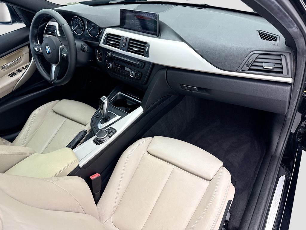 Thumbnail: 2015 BMW 3 Series - 16