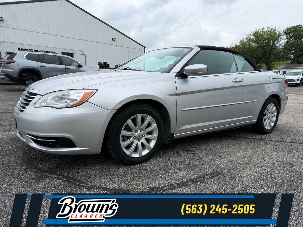 2011 Chrysler 200 Touring Convertible FWD