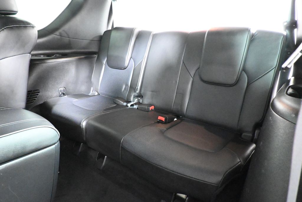 2023 INFINITI QX80 Sensory 32